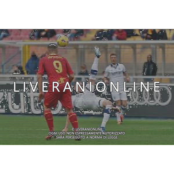 TVEM Ondrej Duda of Hellas Verona in action during the Italian soccer Serie A match Lecce vs Hellas Verona on March 10, 2024 at Via del Mare Stadium in Lecce, Italy. Photo Emmanuele Mastrodonato/agenzia Liverani/AGENZIA ALDO LIVERANI SAS