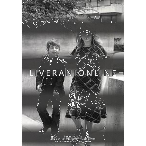 NEG-RETROSPETTIVA MINA MAZZINI CANTANTE NELLA FOTO MINA MAZZINI CON IL FIGLIO MASSIMILIANO A LUGANO NELL\'ANNO 1972 AG ALDO LIVERANI SAS 