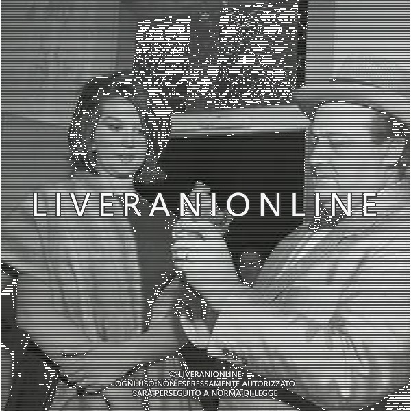 08-08-1963 SALERNO-RETROSPETTIVA MINA MAZZINI CANTANTE NELLA FOTO MINA MAZZINI CON AURELIO FIERRO AG ALDO LIVERANI SAS