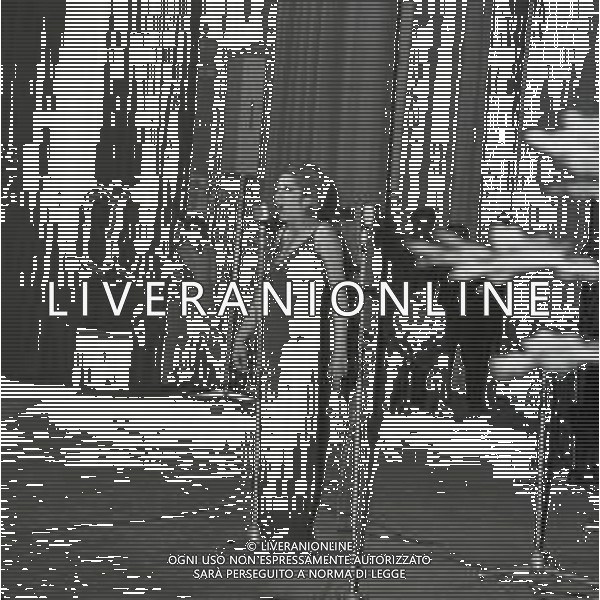 NEG- RETROSPETTIVA MINA MAZZINI CANTANTE NELLA FOTO MINA MAZZINI AL FESTIVAL DI SANREMO NELL\'ANNO 1966 AG ALDO LIVERANI SAS 