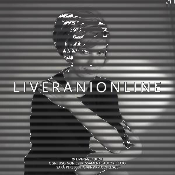 NEG-RETROSPETTIVA IVA ZANICCHI CANTANTE NELLA FOTO IVA ZANICCHI NELL\'ANNO 1965 AG ALDO LIVERANI SAS 