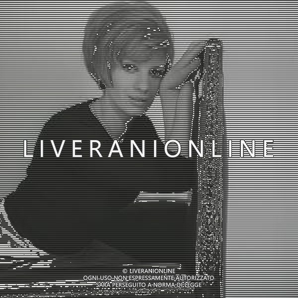 NEG-RETROSPETTIVA IVA ZANICCHI CANTANTE NELLA FOTO IVA ZANICCHI NELL\'ANNO 1965 AG ALDO LIVERANI SAS 