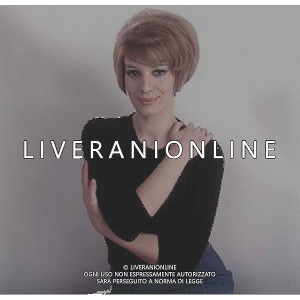 COL-RETROSPETTIVA IVA ZANICCHI CANTANTE NELLA FOTO IVA ZANICCHI NELL\'ANNO 1965 AG ALDO LIVERANI SAS 