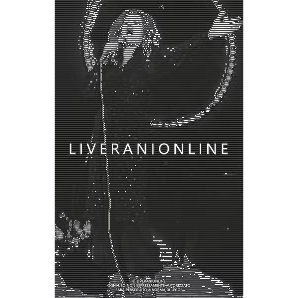 NEG-RETROSPETTIVA IVA ZANICCHI CANTANTE NELLA FOTO IVA ZANICCHI NELL\'ANNO 1979 AL FESTIVAL DI SANREMO AG ALDO LIVERANI SAS  