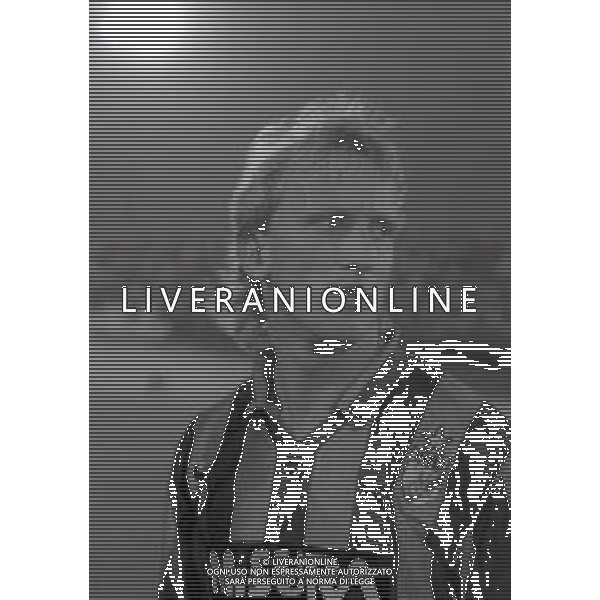 NEG-RETROSPETTIVA ANDREAS BREHME CALCIATORE NELLA FOTO ANDREAS BREHME CON LA MAGLIA DELL\'INTER NELL\'ANNO 1988 AG ALDO LIVERANI SAS