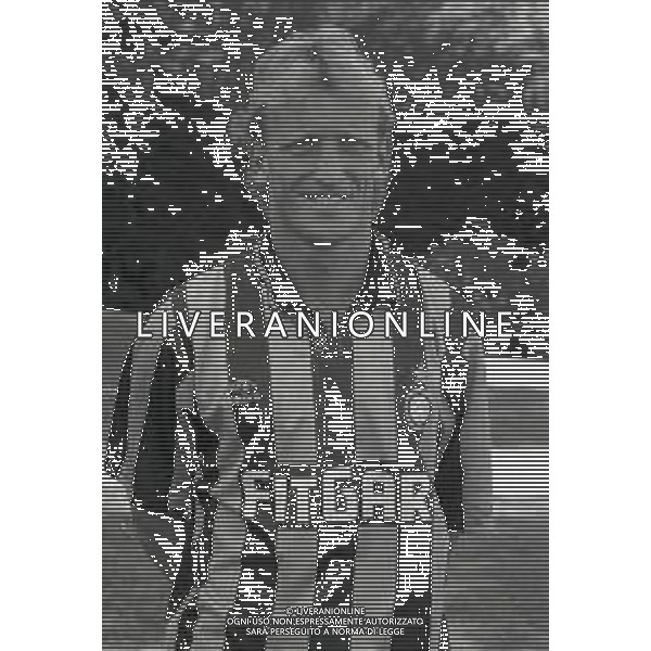 NEG-RETROSPETTIVA ANDREAS BREHME CALCIATORE NELLA FOTO ANDREAS BREHME CON LA MAGLIA DELL\'INTER NELL\'ANNO 1991-1992 AG ALDO LIVERANI SAS  