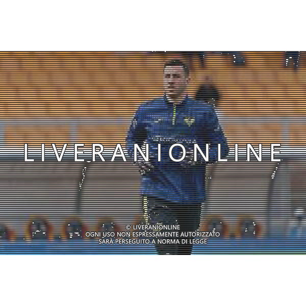 TVEM Lorenzo Montipò of Hellas Verona warms up during the Italian soccer Serie A match Lecce vs Hellas Verona on March 10, 2024 at Via del Mare Stadium in Lecce, Italy. Photo Emmanuele Mastrodonato/agenzia Liverani/AGENZIA ALDO LIVERANI SAS