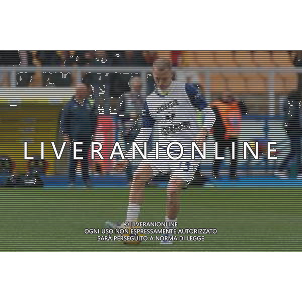 TVEM Ondrej Duda of Hellas Verona warms up during the Italian soccer Serie A match Lecce vs Hellas Verona on March 10, 2024 at Via del Mare Stadium in Lecce, Italy. Photo Emmanuele Mastrodonato/agenzia Liverani/AGENZIA ALDO LIVERANI SAS