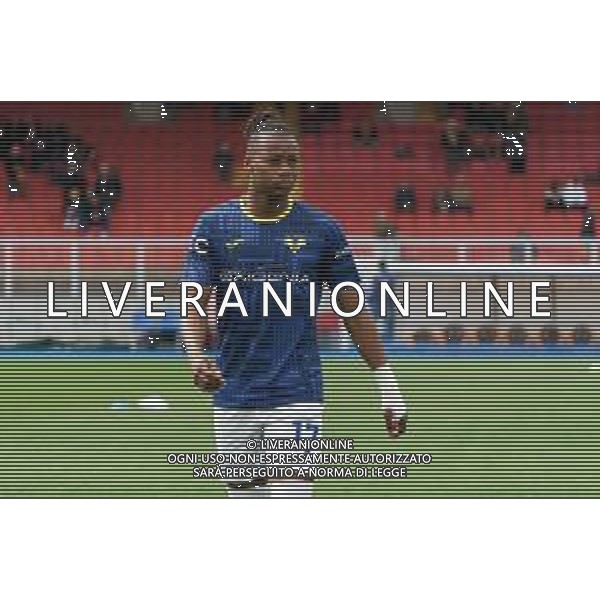 TVEM Tijjani Noslin of Hellas Verona warms up during the Italian soccer Serie A match Lecce vs Hellas Verona on March 10, 2024 at Via del Mare Stadium in Lecce, Italy. Photo Emmanuele Mastrodonato/agenzia Liverani/AGENZIA ALDO LIVERANI SAS
