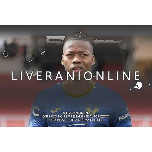 TVEM Tijjani Noslin of Hellas Verona warms up during the Italian soccer Serie A match Lecce vs Hellas Verona on March 10, 2024 at Via del Mare Stadium in Lecce, Italy. Photo Emmanuele Mastrodonato/agenzia Liverani/AGENZIA ALDO LIVERANI SAS