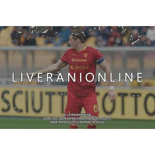 TVEM Federico Baschirotto of US Lecce during the Italian soccer Serie A match Lecce vs Hellas Verona on March 10, 2024 at Via del Mare Stadium in Lecce, Italy. Photo Emmanuele Mastrodonato/agenzia Liverani/AGENZIA ALDO LIVERANI SAS
