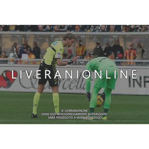 TVEM the referee Daniele Chiffi of Padova and Lorenzo Montipò of Hellas Verona during the Italian soccer Serie A match Lecce vs Hellas Verona on March 10, 2024 at Via del Mare Stadium in Lecce, Italy. Photo Emmanuele Mastrodonato/agenzia Liverani/AGENZIA ALDO LIVERANI SAS
