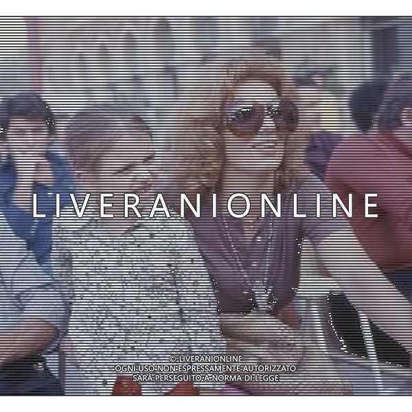 COL-RETROSPETTIVA IVA ZANICCHI CANTANTE NELLA FOTO IVA ZANICCHI CON LA FIGLIA MICHELA AG ALDO LIVERANI SAS