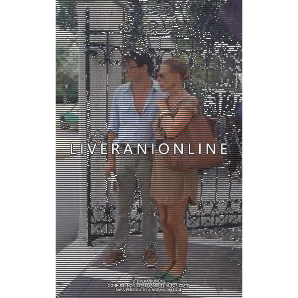 ORNELLA VANONI, Cantante Italiana - RETROSPETTIVA nella foto nel 1983 con il compagno Michelangelo Romano, produttore discografico ©ARCHIVIO / AGENZIA ALDO LIVERANI SAS