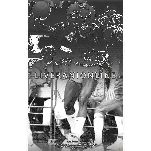 RETROSPETTIVA WALLACE BRYANT BASKET NELLA FOTO WALLACE BRYANT AG ALDO LIVERANI SAS