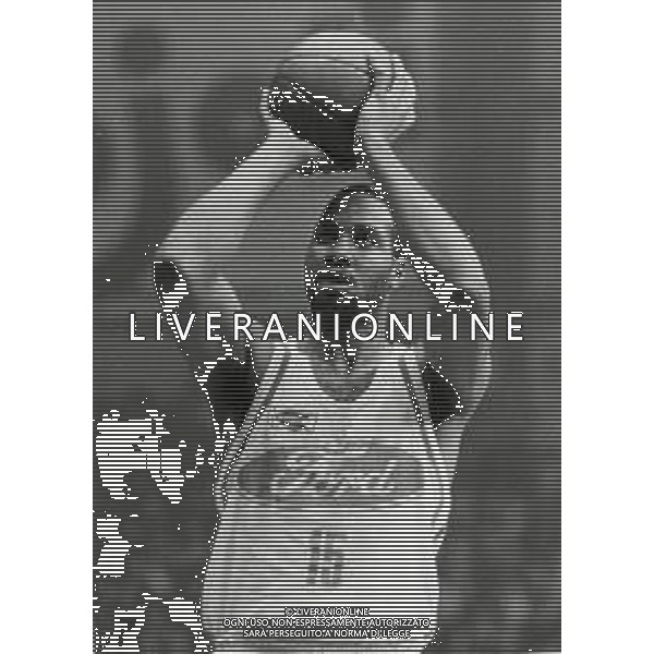 RETROSPETTIVA WALLACE BRYANT BASKET NELLA FOTO WALLACE BRYANT CON LA MAGLIA DELLA FORD CANTU\' BASKET NELL\'ANNO 1982-1983 AG ALDO LIVERANI SAS