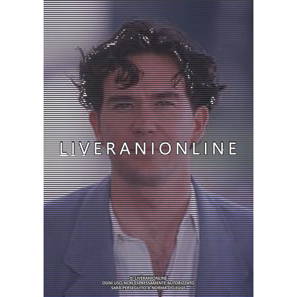 DIAP-RETROSPETTIVA TIMOTHY HUTTON ATTORE NELLA FOTO TIMOTHY HUTTON A CANNES NELL\'ANNO 1988 AG ALDO LIVERANI SAS 