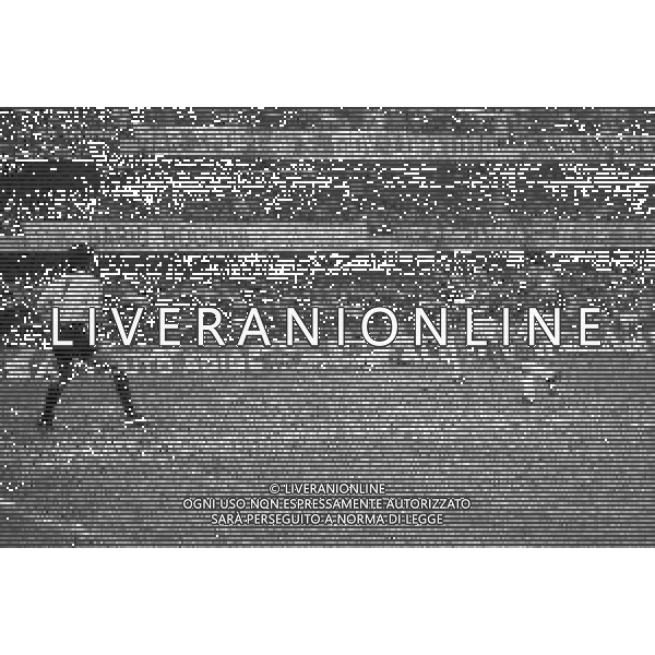 NEG-07-03-1982 VERONA CAMPIONATO DI CALCIO SERIE B VERONA-VARESE 3-1 NELLA FOTO GOAL FRANCESCO GUIDOLIN AG ALDO LIVERANI SAS