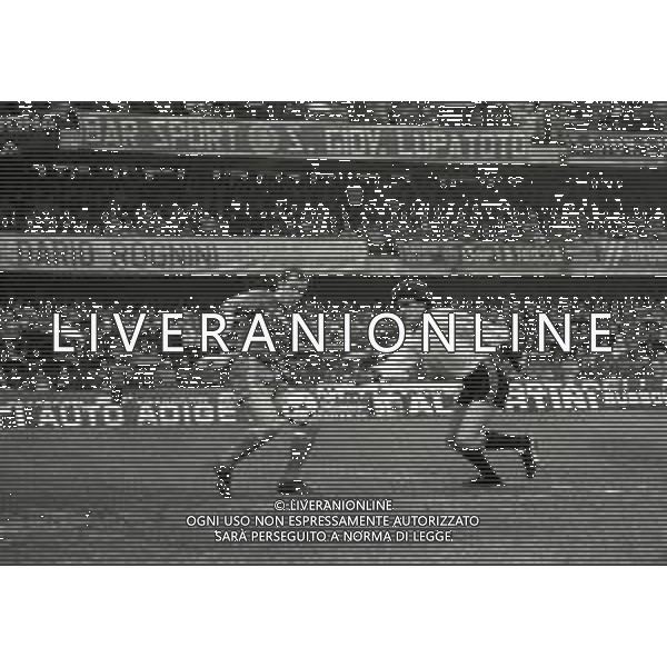 NEG-07-03-1982 VERONA CAMPIONATO DI CALCIO SERIE B VERONA-VARESE 3-1 NELLA FOTO GOAL MAURO GIBELLINI AG ALDO LIVERANI SAS