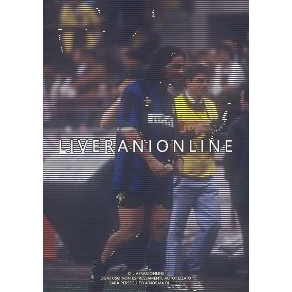 DIAP-RETROSPETTIVA ROSARIO TINDARO FIORELLO SHOWMAN-IMITATORE -COMICO E CANTANTE NELLA FOTO ROSARIO TINDARO FIORELLO NEL DERBY DEL CUORE IL GIORNO 06-10-1996 AG ALDO LIVERANI SAS