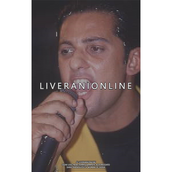 DIAP-RETROSPETTIVA ROSARIO TINDARO FIORELLO SHOWMAN-IMITATORE -COMICO E CANTANTE NELLA FOTO ROSARIO TINDARO FIORELLO NELL\'ANNO 1992 A MILANO AG ALDO LIVERANI SAS 