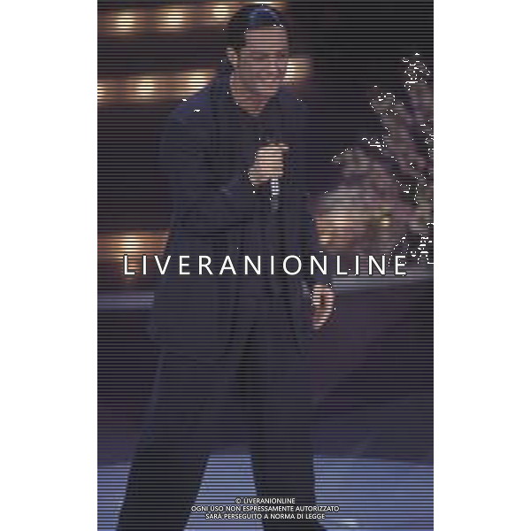 DIAP-RETROSPETTIVA ROSARIO TINDARO FIORELLO SHOWMAN-IMITATORE -COMICO E CANTANTE NELLA FOTO ROSARIO TINDARO FIORELLO NELL\'ANNO 1993 A SANREMO AG ALDO LIVERANI SAS 