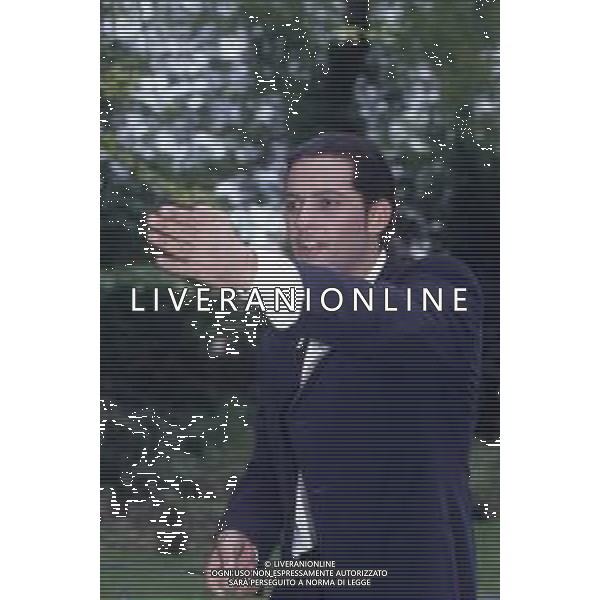 DIAP-RETROSPETTIVA ROSARIO TINDARO FIORELLO SHOWMAN-IMITATORE -COMICO E CANTANTE NELLA FOTO ROSARIO TINDARO FIORELLO NELL\'ANNO 1995 A SANREMO AG ALDO LIVERANI SAS  
