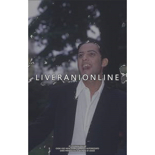 DIAP-RETROSPETTIVA ROSARIO TINDARO FIORELLO SHOWMAN-IMITATORE -COMICO E CANTANTE NELLA FOTO ROSARIO TINDARO FIORELLO NELL\'ANNO 1995 A SANREMO AG ALDO LIVERANI SAS  