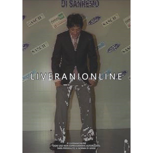 NEG COL- RETROSPETTIVA ROSARIO TINDARO FIORELLO SHOWMAN-IMITATORE -COMICO E CANTANTE NELLA FOTO ROSARIO TINDARO FIORELLO A SANREMO NELL\'ANNO 2002 AG ALDO LIVERANI SAS 