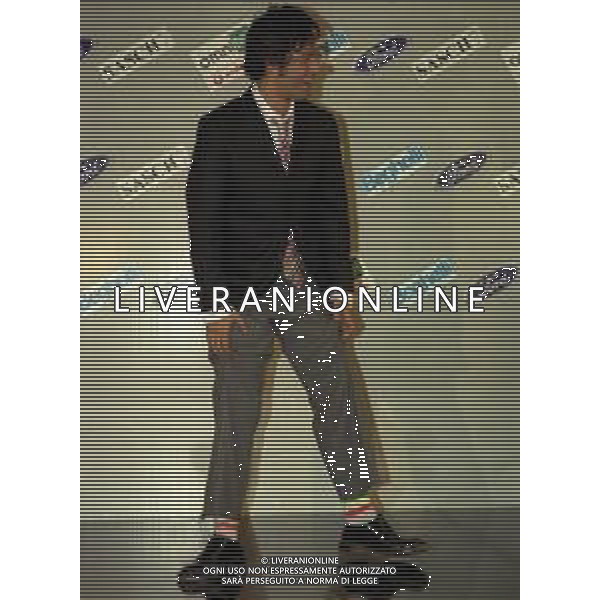 NEG COL- RETROSPETTIVA ROSARIO TINDARO FIORELLO SHOWMAN-IMITATORE -COMICO E CANTANTE NELLA FOTO ROSARIO TINDARO FIORELLO A SANREMO NELL\'ANNO 2002 AG ALDO LIVERANI SAS 