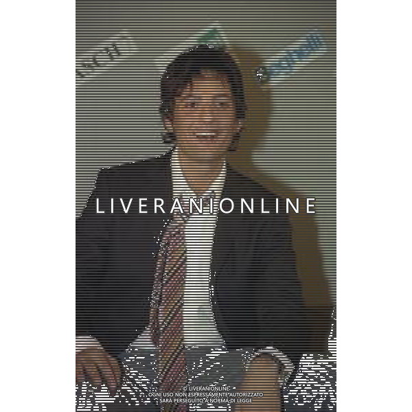 NEG COL- RETROSPETTIVA ROSARIO TINDARO FIORELLO SHOWMAN-IMITATORE -COMICO E CANTANTE NELLA FOTO ROSARIO TINDARO FIORELLO A SANREMO NELL\'ANNO 2002 AG ALDO LIVERANI SAS 