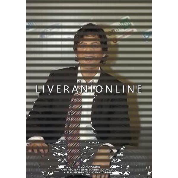 NEG COL- RETROSPETTIVA ROSARIO TINDARO FIORELLO SHOWMAN-IMITATORE -COMICO E CANTANTE NELLA FOTO ROSARIO TINDARO FIORELLO A SANREMO NELL\'ANNO 2002 AG ALDO LIVERANI SAS 