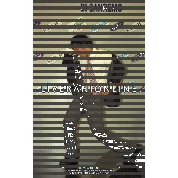 NEG COL- RETROSPETTIVA ROSARIO TINDARO FIORELLO SHOWMAN-IMITATORE -COMICO E CANTANTE NELLA FOTO ROSARIO TINDARO FIORELLO A SANREMO NELL\'ANNO 2002 AG ALDO LIVERANI SAS 