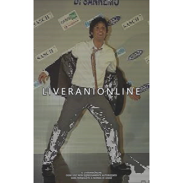 NEG COL- RETROSPETTIVA ROSARIO TINDARO FIORELLO SHOWMAN-IMITATORE -COMICO E CANTANTE NELLA FOTO ROSARIO TINDARO FIORELLO A SANREMO NELL\'ANNO 2002 AG ALDO LIVERANI SAS 