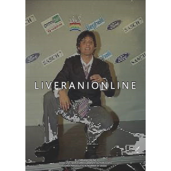 NEG COL- RETROSPETTIVA ROSARIO TINDARO FIORELLO SHOWMAN-IMITATORE -COMICO E CANTANTE NELLA FOTO ROSARIO TINDARO FIORELLO A SANREMO NELL\'ANNO 2002 AG ALDO LIVERANI SAS  