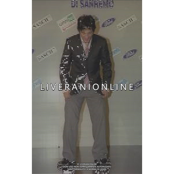 NEG COL- RETROSPETTIVA ROSARIO TINDARO FIORELLO SHOWMAN-IMITATORE -COMICO E CANTANTE NELLA FOTO ROSARIO TINDARO FIORELLO A SANREMO NELL\'ANNO 2002 AG ALDO LIVERANI SAS  