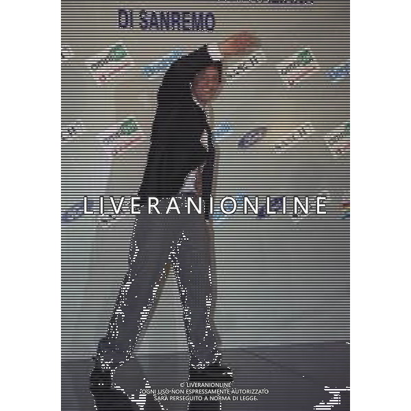 NEG COL- RETROSPETTIVA ROSARIO TINDARO FIORELLO SHOWMAN-IMITATORE -COMICO E CANTANTE NELLA FOTO ROSARIO TINDARO FIORELLO A SANREMO NELL\'ANNO 2002 AG ALDO LIVERANI SAS  