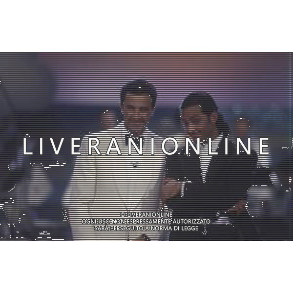 DIAP-RETROSPETTIVA ROSARIO TINDARO FIORELLO SHOWMAN-IMITATORE -COMICO E CANTANTE NELLA FOTO ROSARIO TINDARO FIORELLO CON LUCA BARBARESCHI AG ALDO LIVERANI SAS 