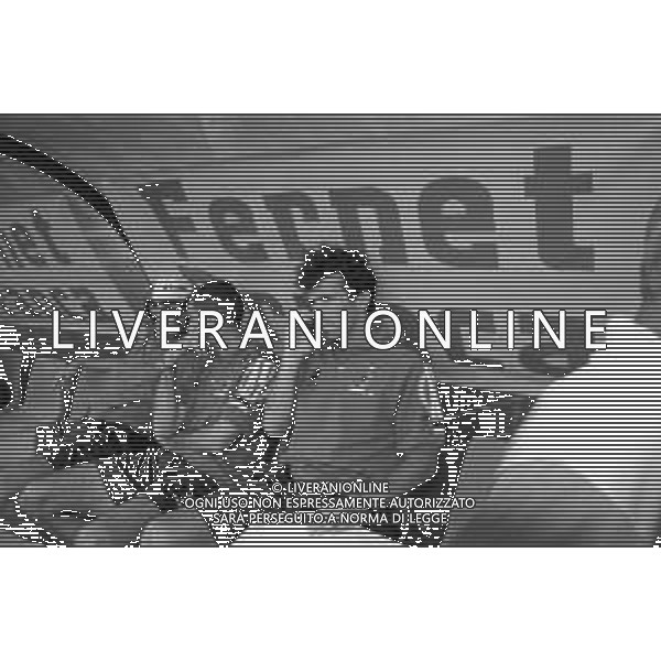 Neg- RETROSPETTIVA DEJAN SAVICEVIC CALCIATORE DEL MILAN CALCIO NELLA FOTO IN PANCHINA CON MAURO TASSOTTI E DEMETRIO ALBERTINI NELL\'ANNO 1995 AG ALDO LIVERANI SAS