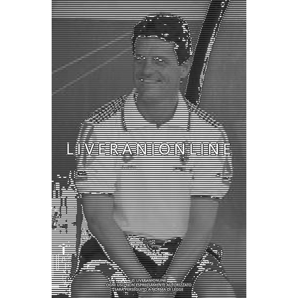 Neg- RETROSPETTIVA FABIO CAPELLO ALLENATORE DEL MILAN CALCIO NELLA FOTO IN PANCHINA NELL\'ANNO 1995-1996 AG ALDO LIVERANI SAS
