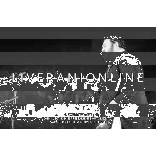 Neg- RETROSPETTIVA LUCIANO PAVAROTTI TENORE NELLA FOTO IN CONCERTO NELL\'ANNO 1986 AG ALDO LIVERANI SAS