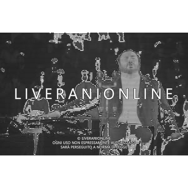 Neg- RETROSPETTIVA LUCIANO PAVAROTTI TENORE NELLA FOTO IN CONCERTO NELL\'ANNO 1986 AG ALDO LIVERANI SAS