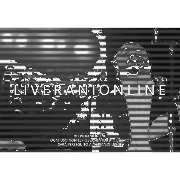 Neg- RETROSPETTIVA LUCIANO PAVAROTTI TENORE NELLA FOTO IN CONCERTO NELL\'ANNO 1986 AG ALDO LIVERANI SAS