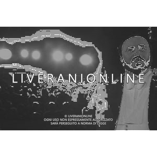Neg- RETROSPETTIVA LUCIANO PAVAROTTI TENORE NELLA FOTO IN CONCERTO NELL\'ANNO 1986 AG ALDO LIVERANI SAS