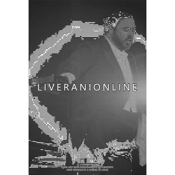 Neg- RETROSPETTIVA LUCIANO PAVAROTTI TENORE NELLA FOTO IN CONCERTO NELL\'ANNO 1986 AG ALDO LIVERANI SAS