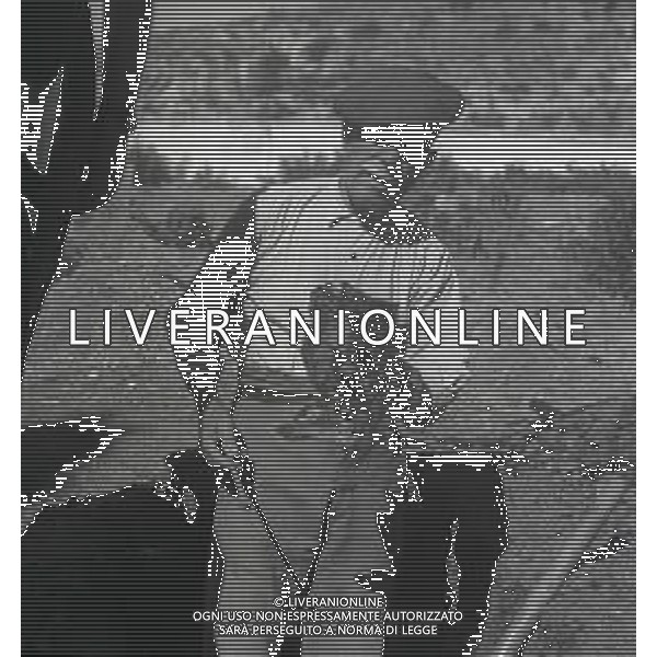 NEG-1952 MONTELEPRE I CIMITERO DOVE E\' SEPPELLITO IL BANDITO GIULIANO FOTO SANDRO VESPASIANI-AG GIOVANNI LIVERANI- AG ALDO LIVERANI SAS