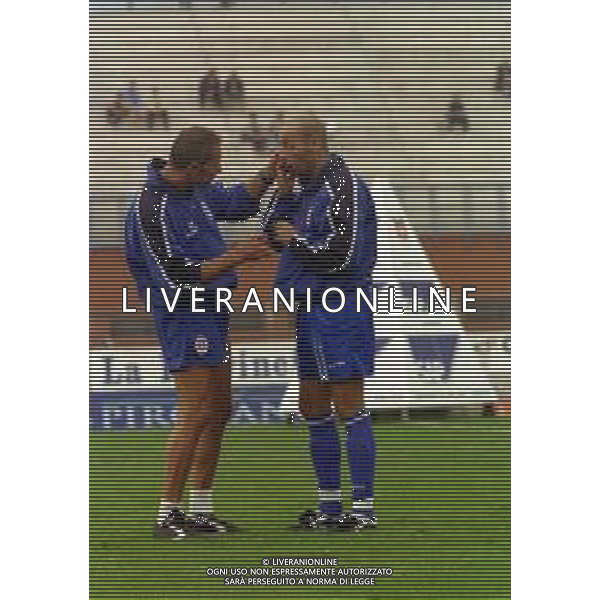NEG-02-10-1999 COMO CAMPIONATO DI CALCIO SERIE C1 COMO SAN DONA\' NELLA FOTO MASITTO CRISTIANO CON IL PREPARATORE MARTINELLI AG ALDO LIVERANI SAS
