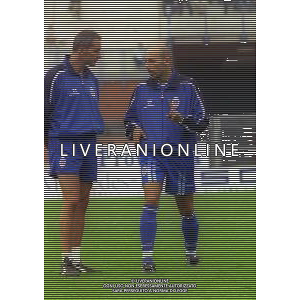 NEG-02-10-1999 COMO CAMPIONATO DI CALCIO SERIE C1 COMO SAN DONA\' NELLA FOTO MASITTO CRISTIANO CON IL PREPARATORE MARTINELLI AG ALDO LIVERANI SAS