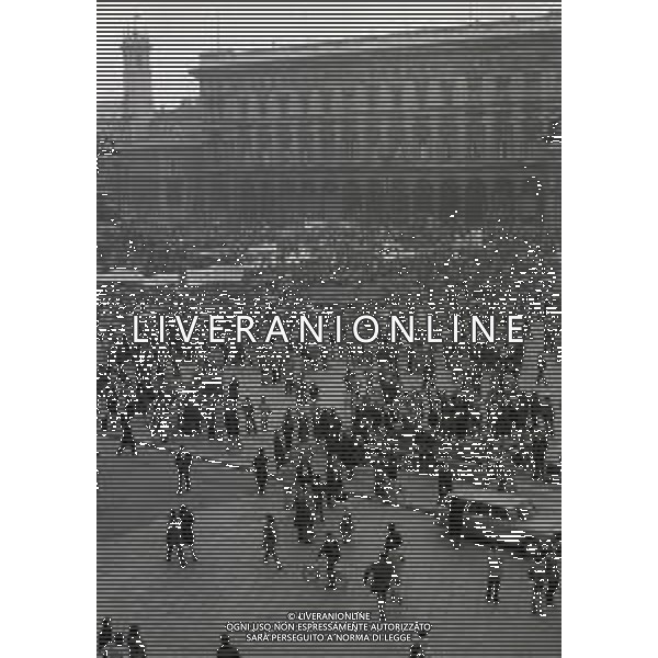NEG- 1978 MILANO MANIFESTAZIONE PER LA LIBERAZIONE DELL\'ONOREVOLE ALDO MORO RAPITO A ROMA DELLE BRIGATE ROSSE AG ALDO LIVERANI SAS