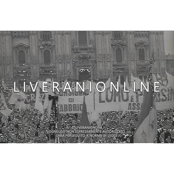 NEG- 1978 MILANO MANIFESTAZIONE PER LA LIBERAZIONE DELL\'ONOREVOLE ALDO MORO RAPITO A ROMA DELLE BRIGATE ROSSE AG ALDO LIVERANI SAS